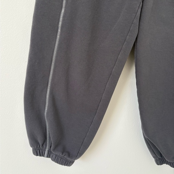 Athleta Shadow Grey Stone Forever Fleece High Rise Baggy Joggers Size Large - Picture 8 of 13